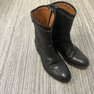 Frye Melissa Studded Short Boot Black Size 10